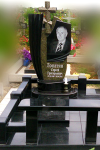 Памятник гранитный
